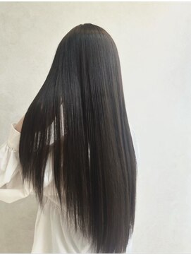 ナンバー 大分中央町店(N°) 艶髪ロング美髪ストレート髪質改善ナチュラル艶髪【MISATO】