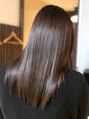 ミツバ(3tuba)&nbsp;髪質改善ストレートでうねりや広がりをリセット。憧れの美髪へ