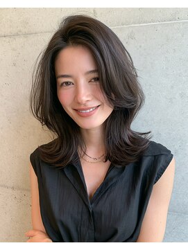 アイビー(ivy) 大人レイヤー/エレガントシックミディアムレイヤー