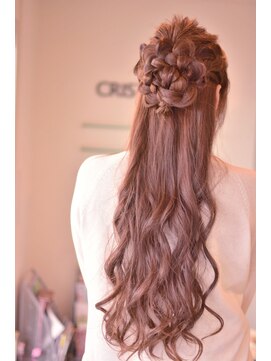 アイコン トゥーグランノール(EIKON to grand nord) ヘアアレンジ