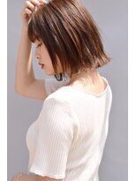 ジョエミバイアンアミ(joemi by Un ami)&nbsp;【joemi　新宿】横顔もキレイな前下がり切りっぱなしボブ