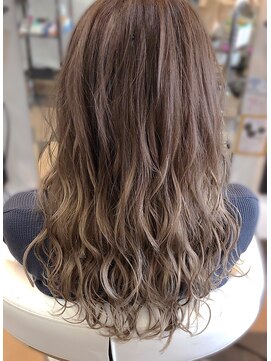 トゥエンティーフォー(24) ロングヘアに今すぐなれる！？魔法のエクステ