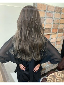 ハウンド(HAWND) エアタッチ×ホワイトグレージュ！