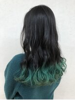 リア(Lia by KENJE)&nbsp;Lia　毛先のみにはビビッドなカラーを♪