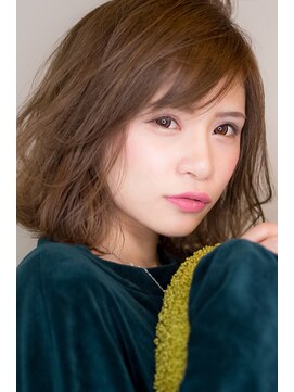 オラ ボーテ(Aura Beaute) 重めミディアムボブ/愛されミディアム