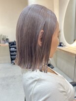 ヒビヲ(HIBIO)&nbsp;ショートボブハイトーンミルクティーベージュカラーダブルカラー