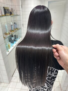 ロンドルーチェ 心斎橋(Lond luce) ダークアッシュ/ミディアムレイヤーカット［髪質改善/縮毛矯正］