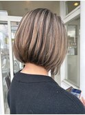 前下がりひし形ボブ×デザインハイライト