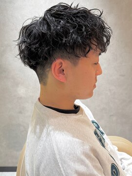 カインド 南青山(hair&make up KIND) ツイストスパイラル 社会人パーマ 30代メンズ 縦落ちパーマ