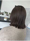 くすみブラウン