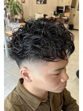 ハローズ(HELLOWS) ＃スペインカール＃スペインパーマ＃スパイラル＃フェード