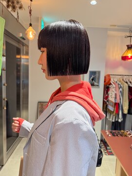 ドーター(daughter) パツッとミニボブ【mii】