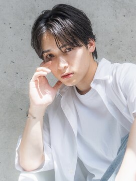 ウヌン 海老名ビナウォーク店(UNUN) フェザーパーマ