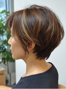 ショートボブ　ハイライト　白髪ぼかし【TELA HAIR守谷店】