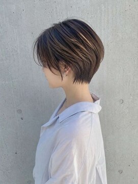 シェル 立川(shell) くびレイヤーエモージュグレージュカラーくびれショート【立川】
