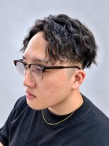 ヘアスタジオ ロメオ(hair studio Romeo) アップバングツイスパ/センターパート