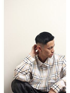 メリケンバーバーショップ フクオカ(MERICAN BARBERSHOP FUK) サイドパートショートセミウェットワイルドツーブロックテクノ13