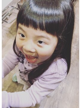 リリック(Rrlc..) ぱっつんロング