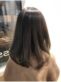 グレージュ×グラデーション