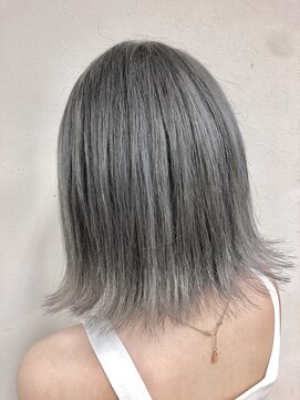 ライブトレア(LIVE TOREA) グレイ