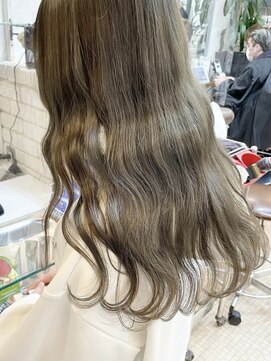 ビランチェ 池袋(bilancia) オリーブベージュ／アッシュカラー【池袋／池袋東口】