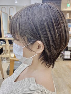 ネオリーブ クーロ(Neolive curro) 白髪ぼかしハイライト×ショートボブ★　ショコラベージュ