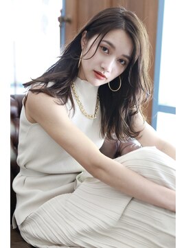 リリー(Lilly) 【Lilly】色気もこなれ感も叶う大人かわいいスタイル