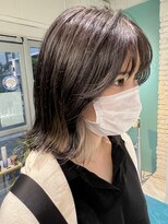 リーホリエ(Lee Horie) 切りっぱなしボブ×インナーカラー