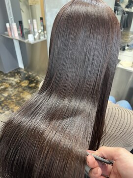 エモシオン(E MOTION) 徹底補修　髪質改善