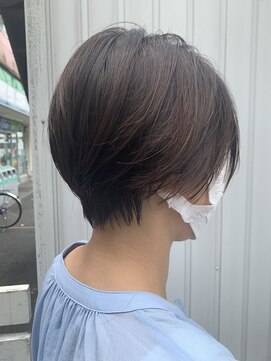 ウィッシュ ヘアー(Wish Hair) 丸みショート　前下がり大人ショートボブ