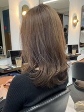 アフロディーテギンザ 神保町(APHRODITE GINZA) カール/セミディ/シアーカラー/姫カット［御茶ノ水/神保町］