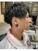 艶髪縦落ちツイストスパイラルパーマセンターパート