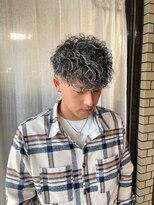 ディーマリップ(D,marip)&nbsp;スキンフェード×ツイスパ×ホワイトハイライト