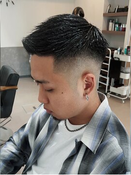 アミーゴ(AMIGO) スキンフェード×ベリーショート