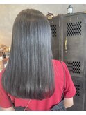 大人ナチュナルなアッシュグレー 透明感×セミロング