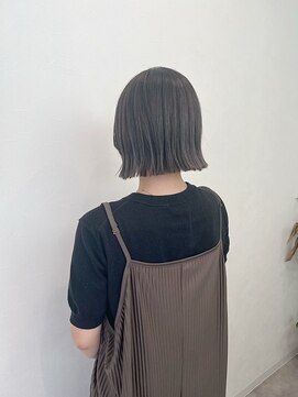 アンビシャス 河辺(ambitious) 10代20代30代エモージュカラー透明感グレージュボブ