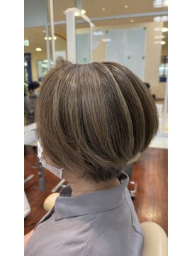 ラディシュ さがみ野(RADISH) 大人可愛いブリーチなし透明感ミルクティーベージュカラー