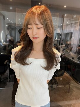 ジーナ 福岡天神(Zina) 韓国/くびれヘア/髪質改善/ブリーチ【Zina福岡天神】