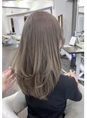 レイヤーカット ミルクティーベージュ