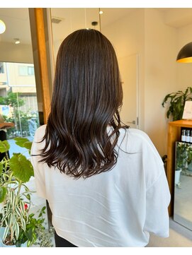 ビアノバ(via nova) 赤みを抑えた暗髪カラー