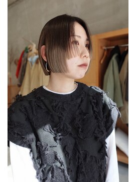 ウェウェ(wewe) ブリーチ残りを活かしたレイヤーボブ