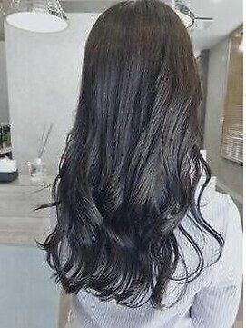 エレノア 越谷(Eleanor) ゆるふわロング×シャンパングレージュ カラー