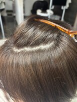 ディシェーレローブ(die Schere Lob)&nbsp;白髪染めを使わず馴染ませるカラー