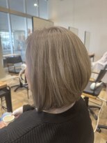 グランデュール サンストリート浜北店(GRANDEUR)&nbsp;ホワイトベージュカラー