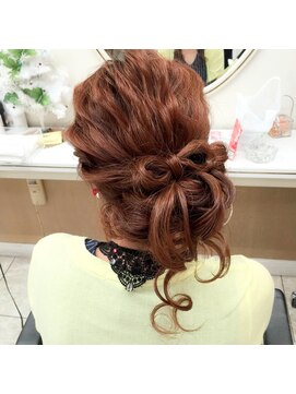 ビューティサロン東京堂 (中洲)リボンアレンジ