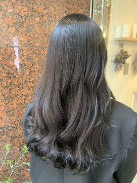 リタ(rita.) 韓国ヘア×アッシュグレージュ