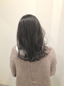 ユニコ(unico) ペールベージュ+インナーカラー