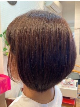 サロンドヴィーナス(salondeVenus)の写真/白髪染めでも明るさとツヤを楽しめる◎ノンジアミンで低ダメージ×経験豊富な女性スタイリストだから安心◎