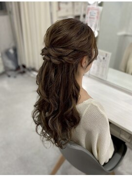 ラモ(RAMO) エクステハーフアップ