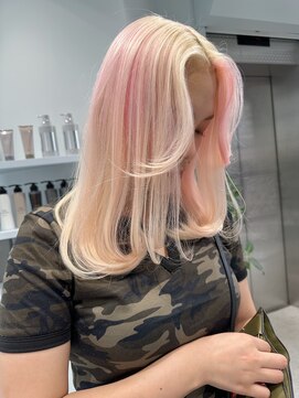 ノラ ウメダ(NORA UMEDA) 【chiaki】抜きっぱなしブロンド×pink/デザインカラー